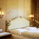 Hotel Schwarzer Adler - Sport & Sankt Anton am Arlberg