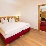 Schwarzer Adler - Sport & Hotel 4*