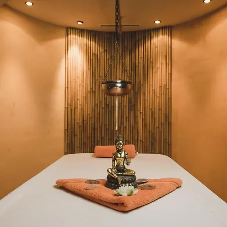 Schwarzer Adler - Sport &