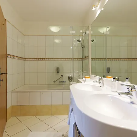 Hotel Schwarzer Adler - Sport & Sankt Anton am Arlberg