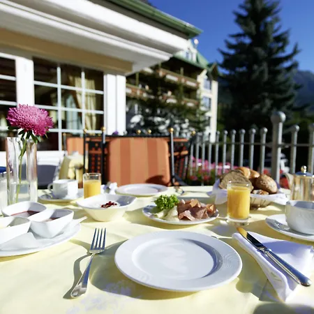Schwarzer Adler - Sport & Hotel Sankt Anton am Arlberg