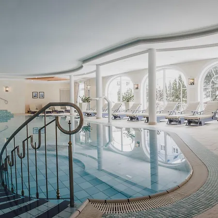 Schwarzer Adler - Sport & Hotel