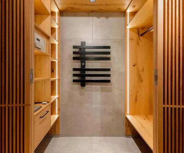 Schwarzer Adler - Sport & Hotel