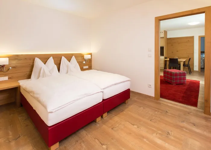 Schwarzer Adler - Sport & Hotel 4*