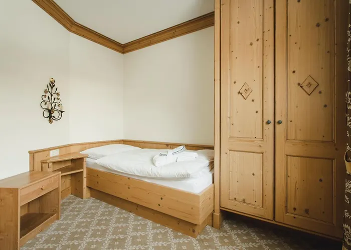 Schwarzer Adler - Sport & Hotel 4*