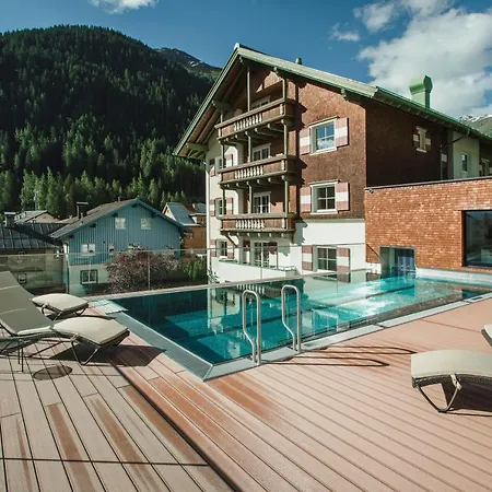 Schwarzer Adler - Sport&spa 4*