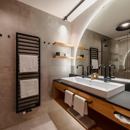 Schwarzer Adler - Sport&spa Hotel 4*