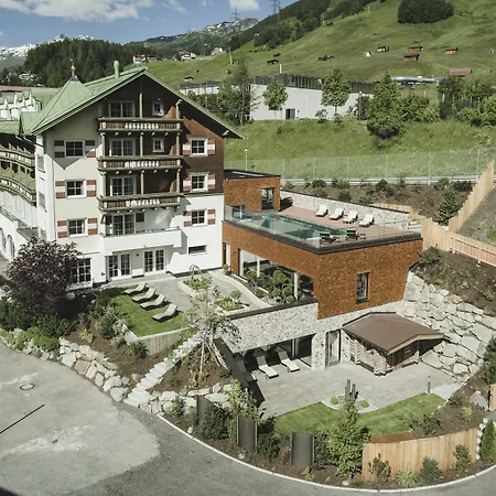 Schwarzer Adler - Sport & Sankt Anton am Arlberg