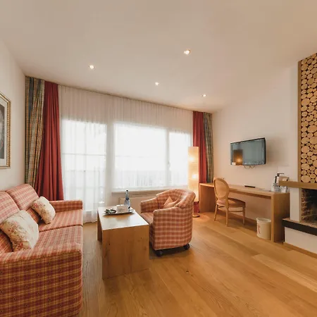 Schwarzer Adler - Sport & סן אנטון