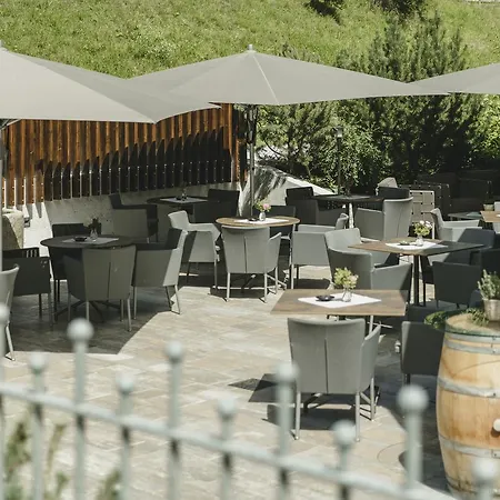 Hotel Schwarzer Adler - Sport&spa 4*