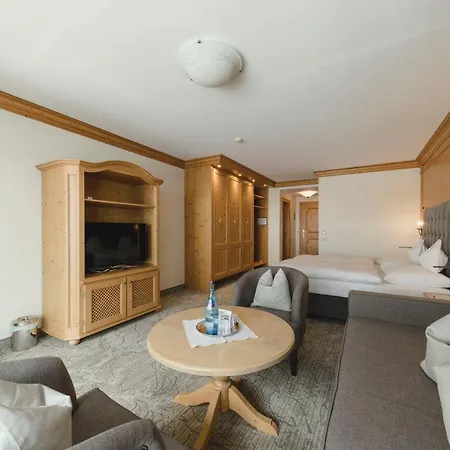 Hotel Schwarzer Adler - Sport&spa St. Anton am Arlberg