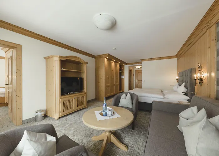 Schwarzer Adler - Sport & 4* סן אנטון